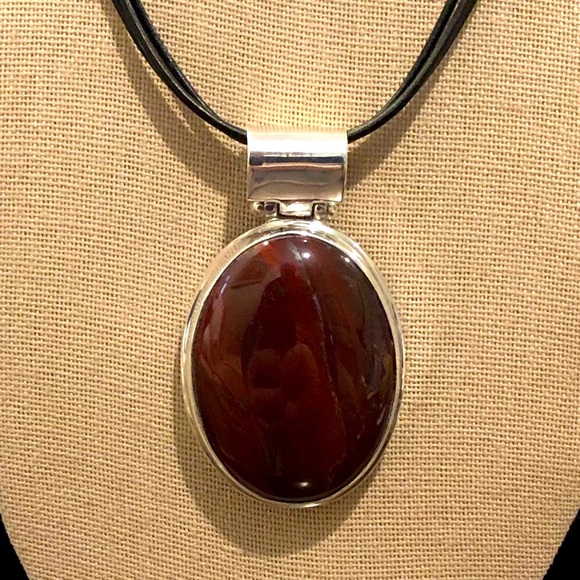 EXEX | CLAUDIA AGUDELO Carnelian Cabochon Sterling Silver Leather Necklace - Picture 4 of 6
